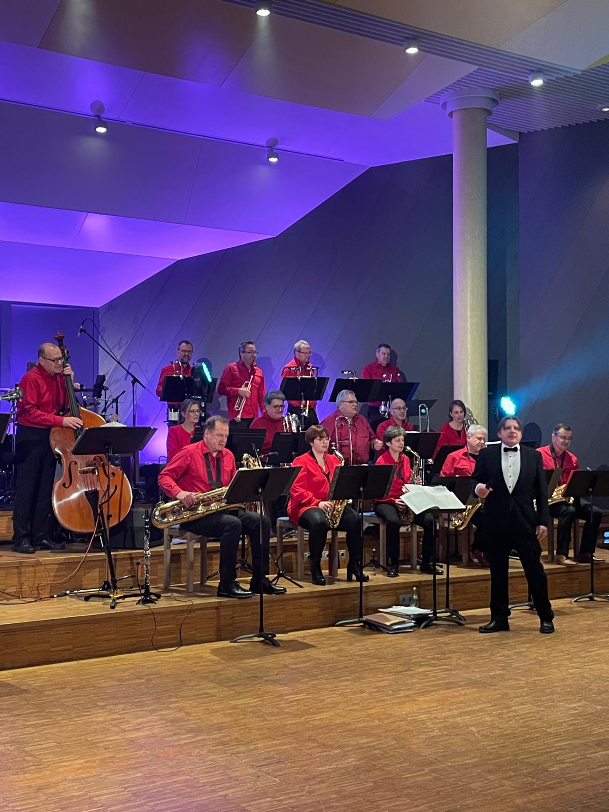 Big Band Steinheim beim Konzert
